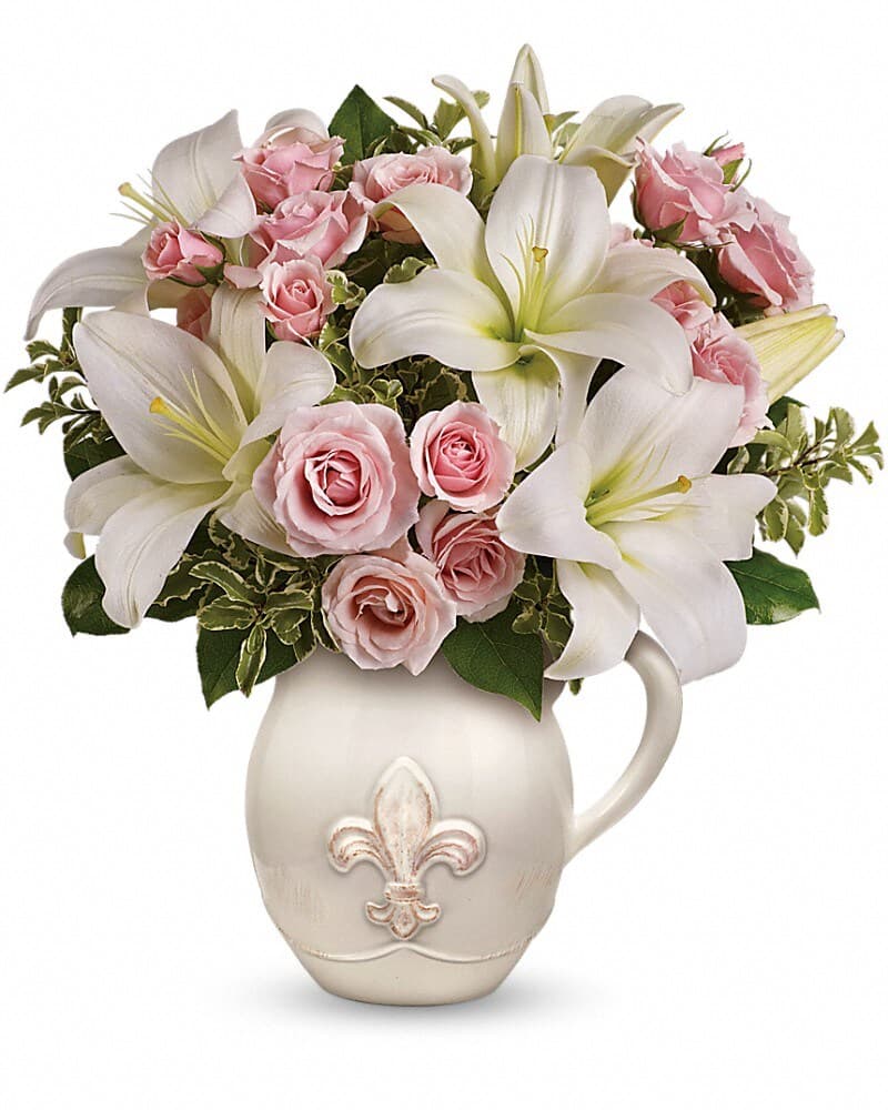 Teleflora's Fleur De Love Bouquet