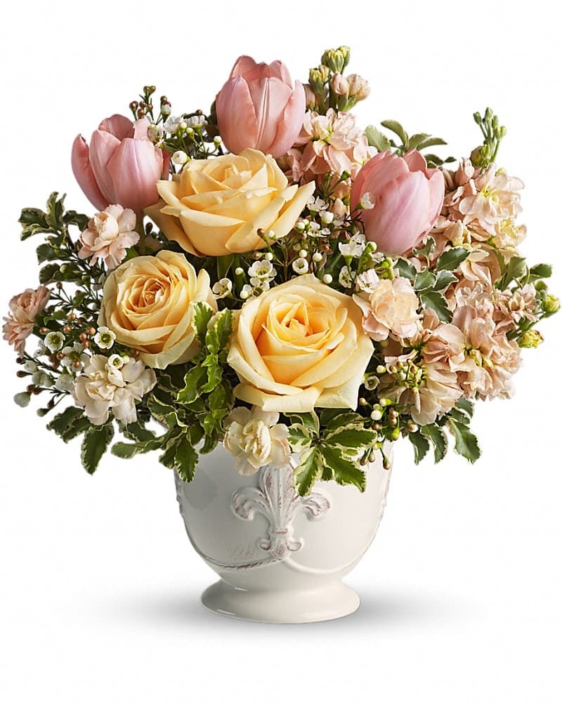 Teleflora's Peaches And Dreams