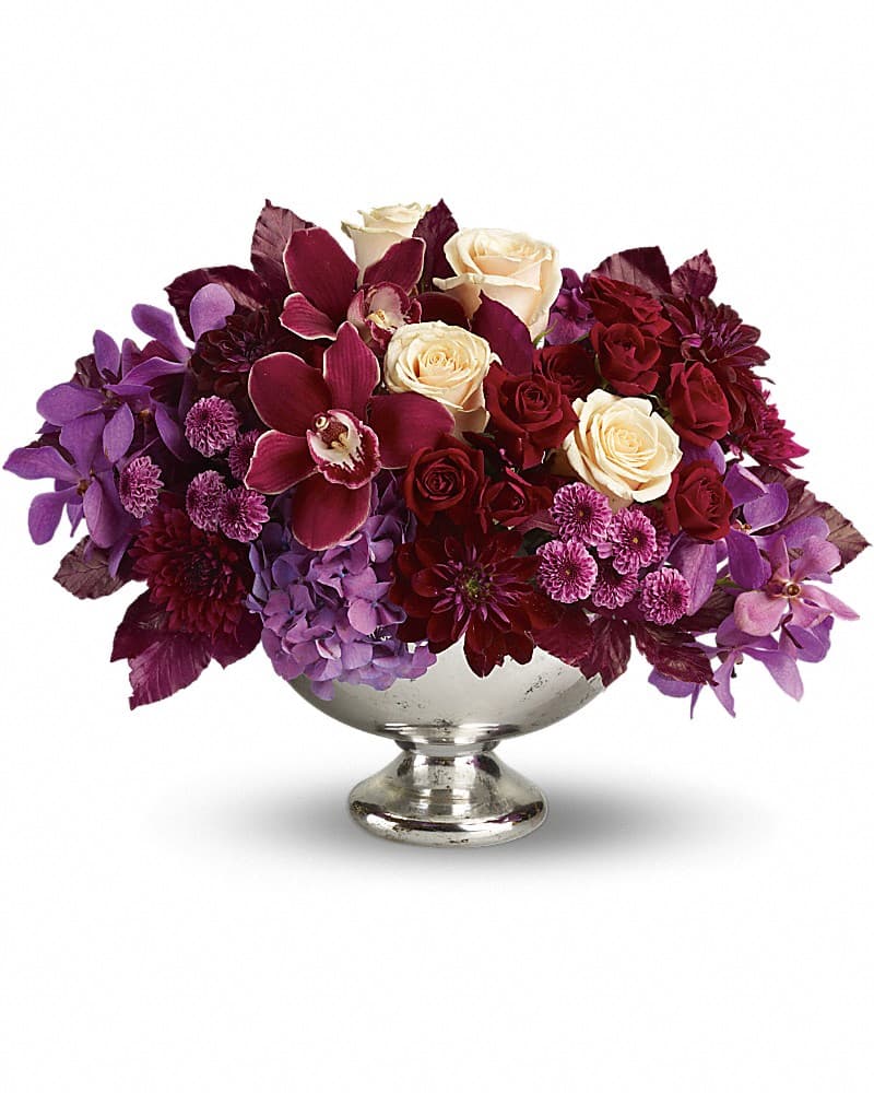 Teleflora's Lush And Lovely