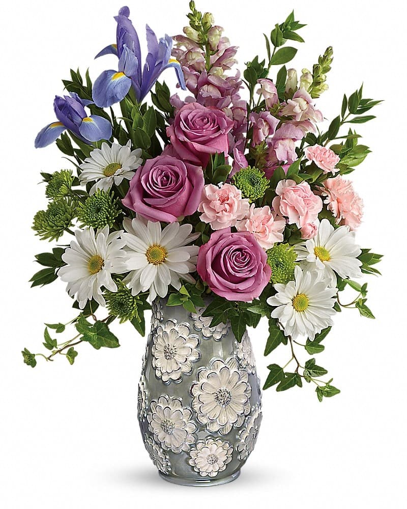 Teleflora's Spring Cheer Bouquet
