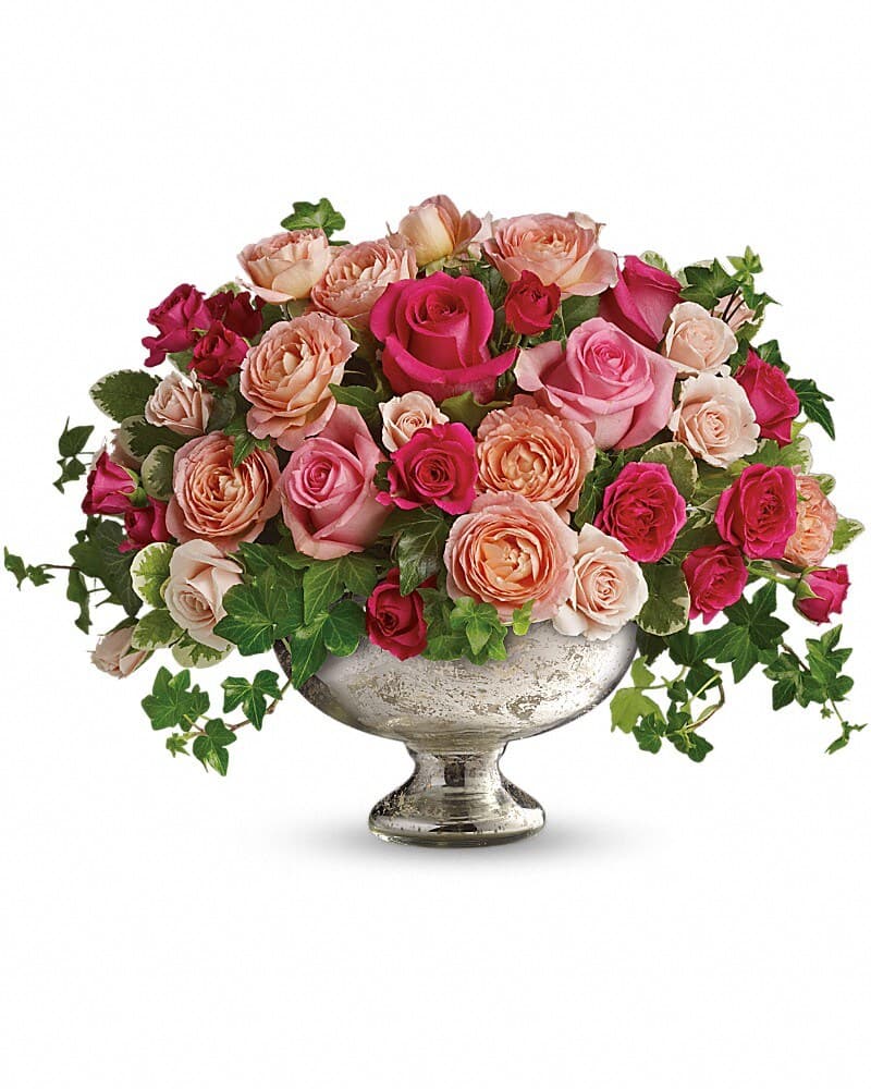 Queen's Court By Teleflora