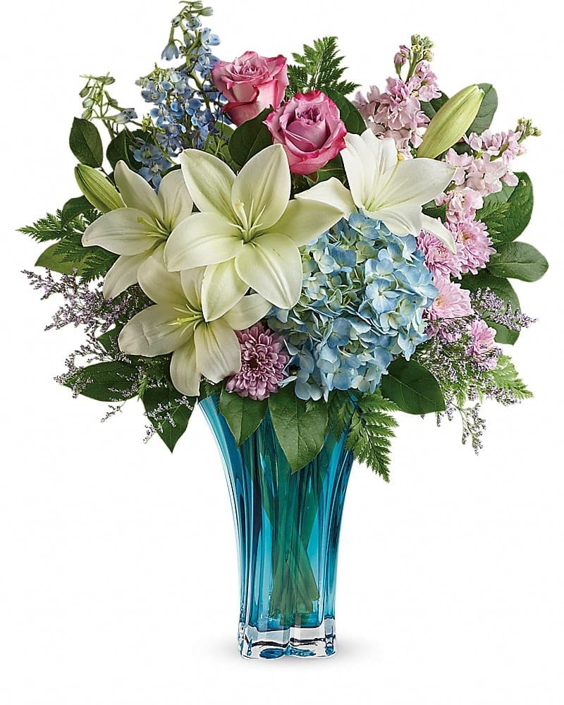 Teleflora's Hearts Pirouette Bouquet